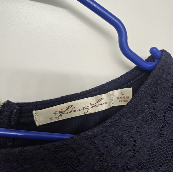 Liberty Love Lace bell sleeve Dress Large - Picture 3 of 6